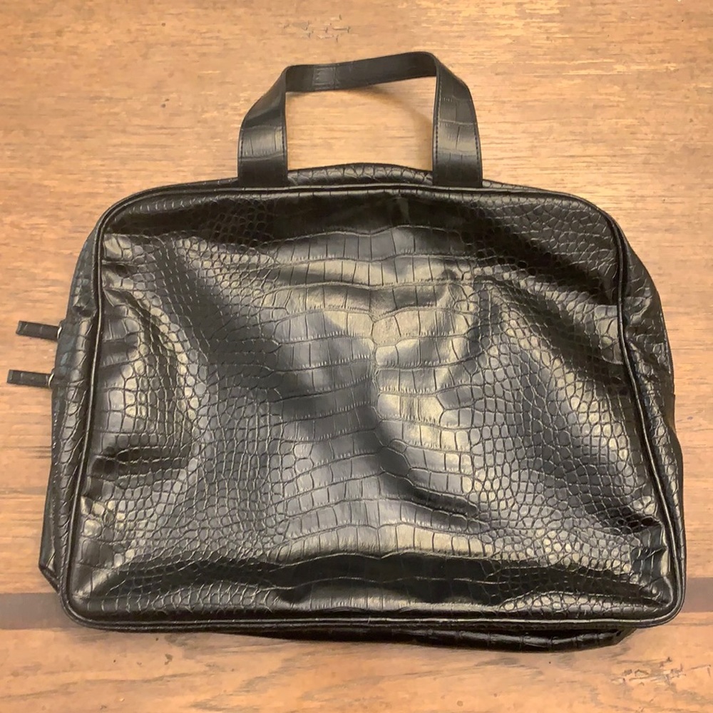 Saks Fifth Avenue. Black Brief Bag. Excellent Condition.